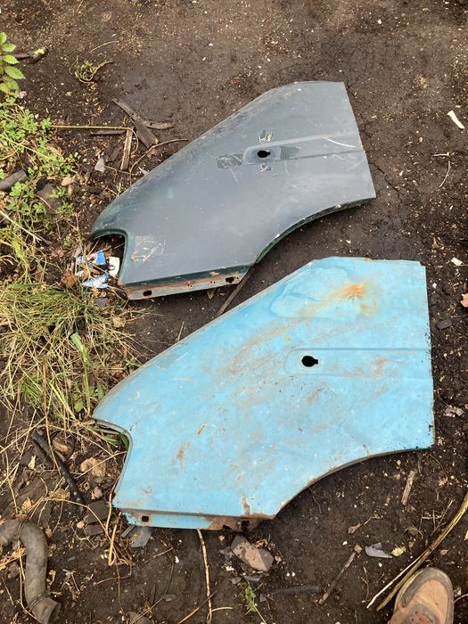 Продам крылья на газель