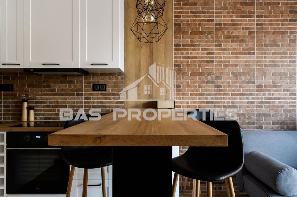 Продава се Тристаен апартамент в София, Лозенец - 75 кв.м за 2652 €/кв.м - Снимка #2