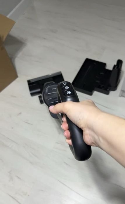 Вертикальный пылесос MU