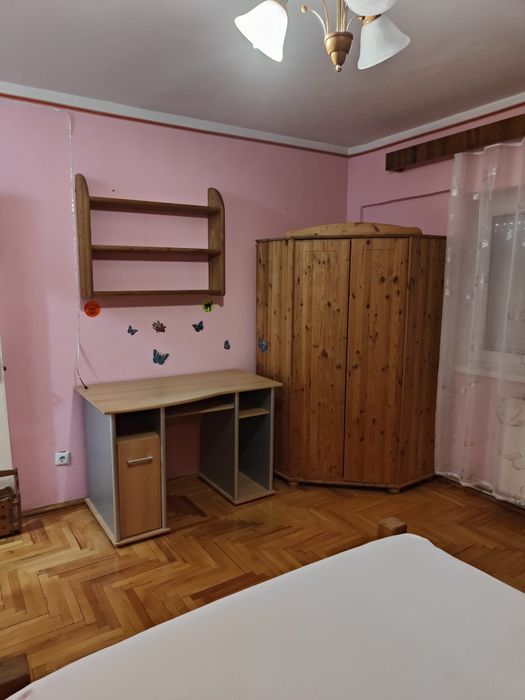 Apartament de închiriat