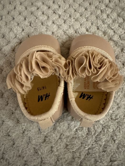 Balerini H&M rose gold marime 14/15 pentru bebelusi
