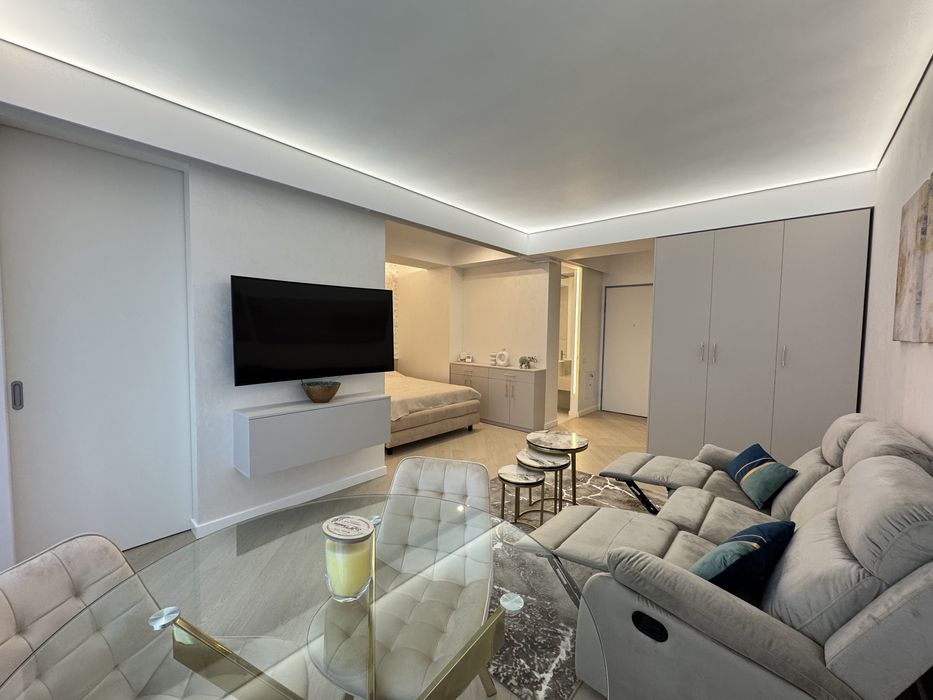 Studio dublu prima inchiriere Cortina North Pipera