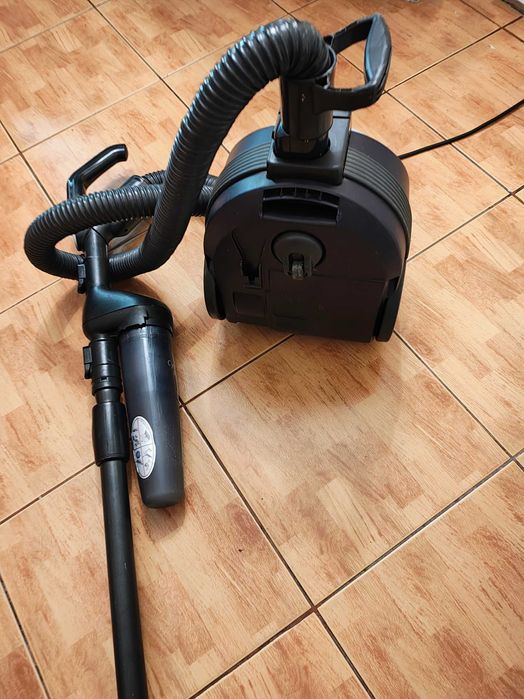 Aspirator Samsung fara sac filtru Hepa si rezerva