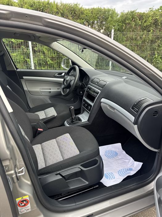 Skoda Octavia 2 Facelift 1,6 MPI / 154.000 km / Senzori / Garantie / Posibil rate