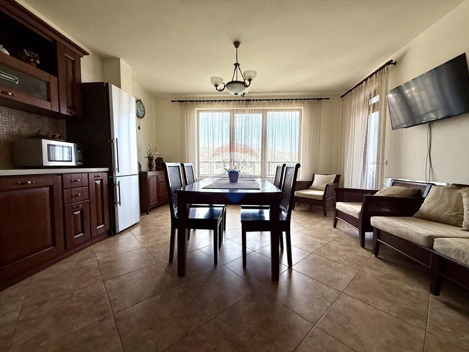 Апартамент с две спални, морска гледка за продажба, гр. Балчик, Я.И.