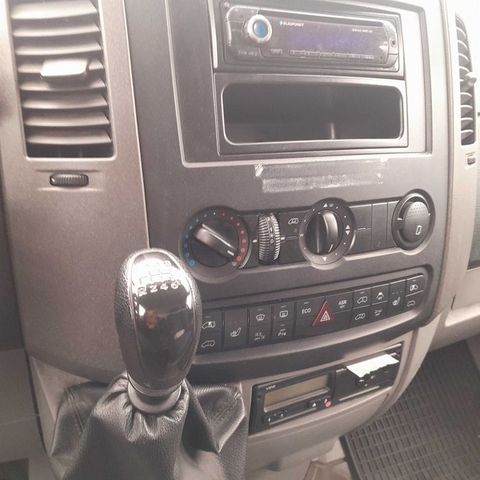 Продавам микробуси