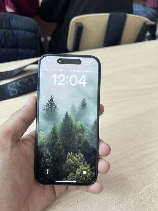Айфон 15 256гб акум 87%