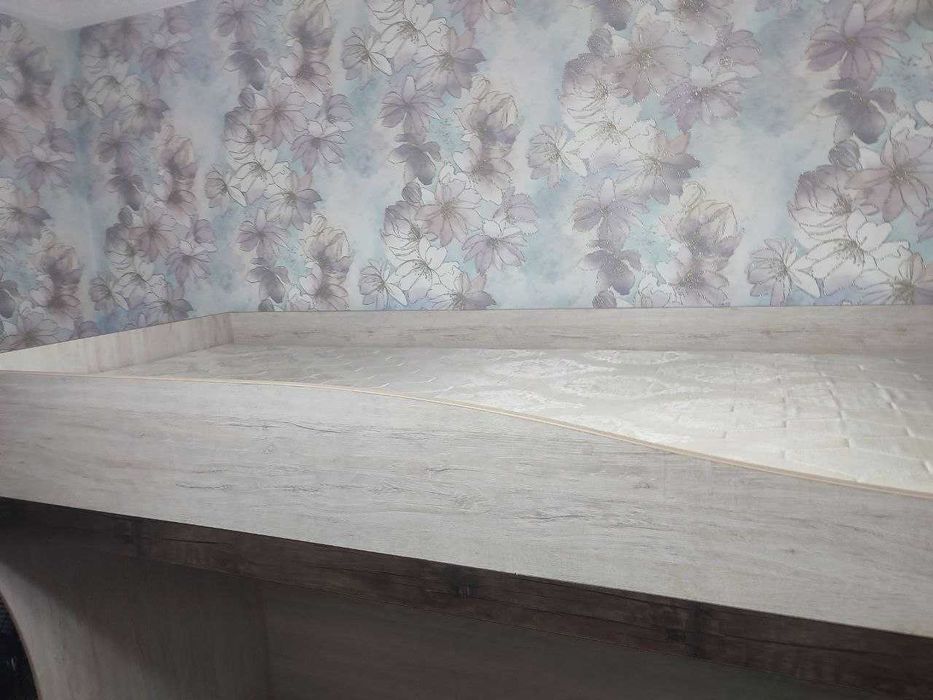 Продается двух ярусная кровать детская/подростковая