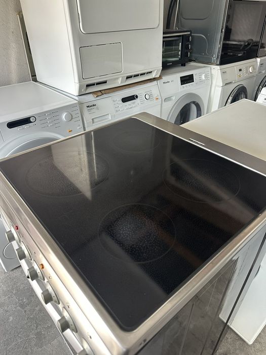 Печка +гаранция 1 година.  Gorenje, конвекця, керамичен плот. Безплатна доставка за София