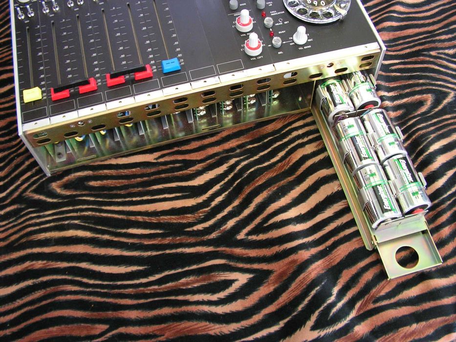 Смесителен пулт, Винтидж MIXER  Studer 069 6/2 в уникален комплект