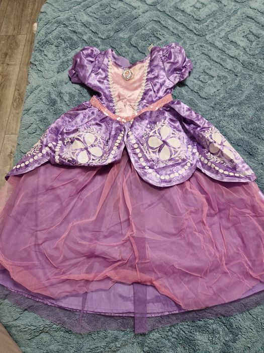 Карнавални рокли / костюми