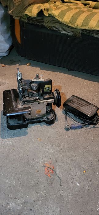 Продам швейную машинку Оверлог GNI-2