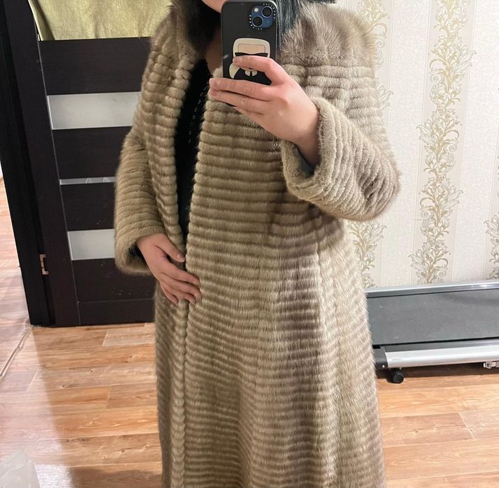 Продам шубу 35 000