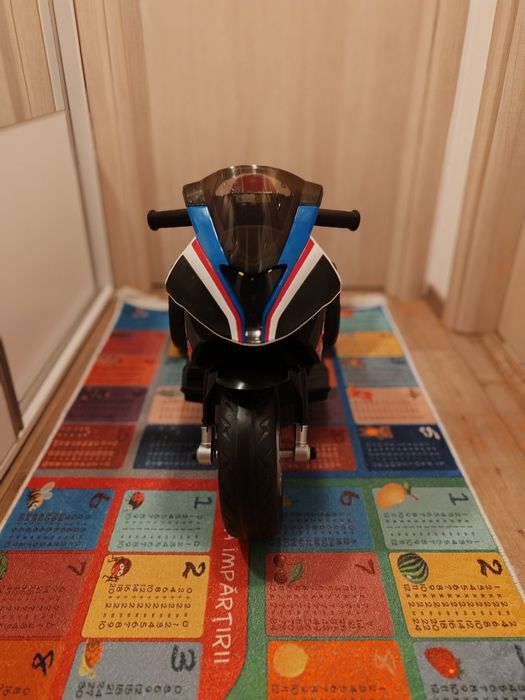 Motocicleta electrica model BMW