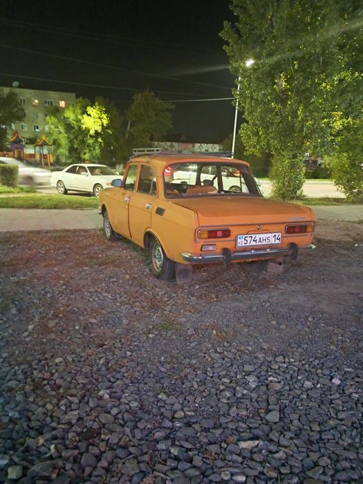 Продам машину Москвич