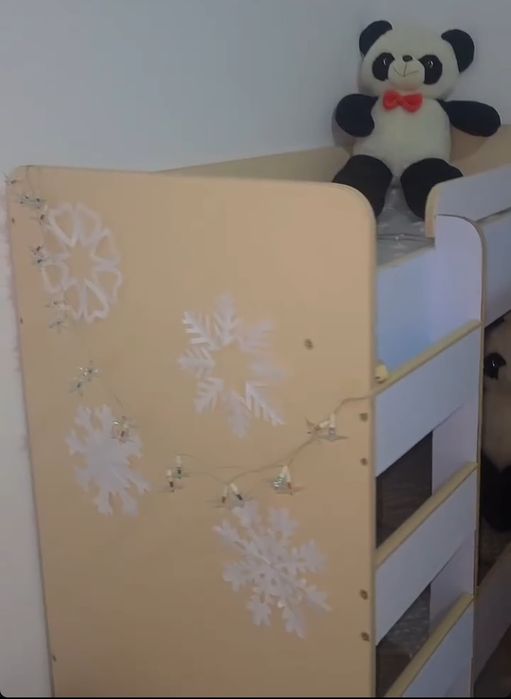 Продам кровать двухярусный