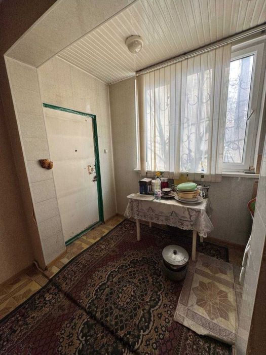 ~Метро Чиланзар 16 квартал,  1в2/1/4, продаётся квартира