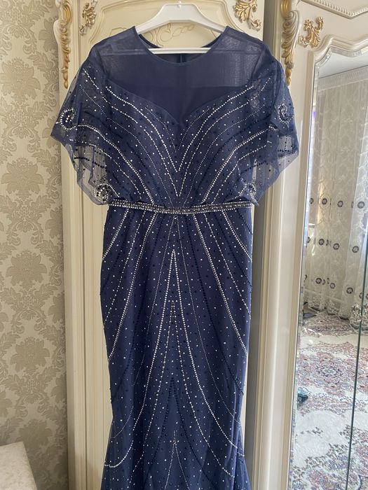Вечернее платье