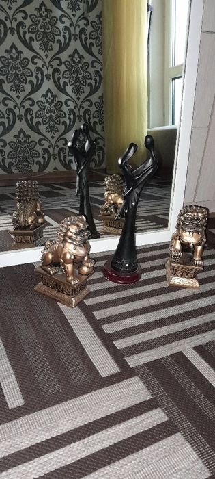 Продаётся Льва-хранителя и статуэтка Любовь