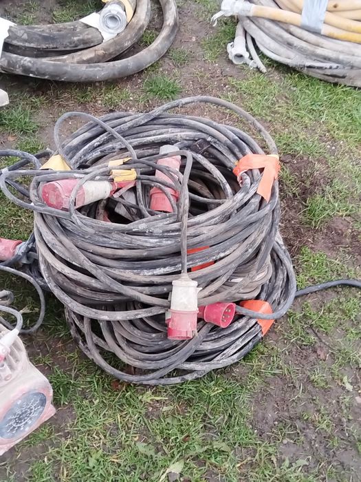 De vânzare totul la Pachet