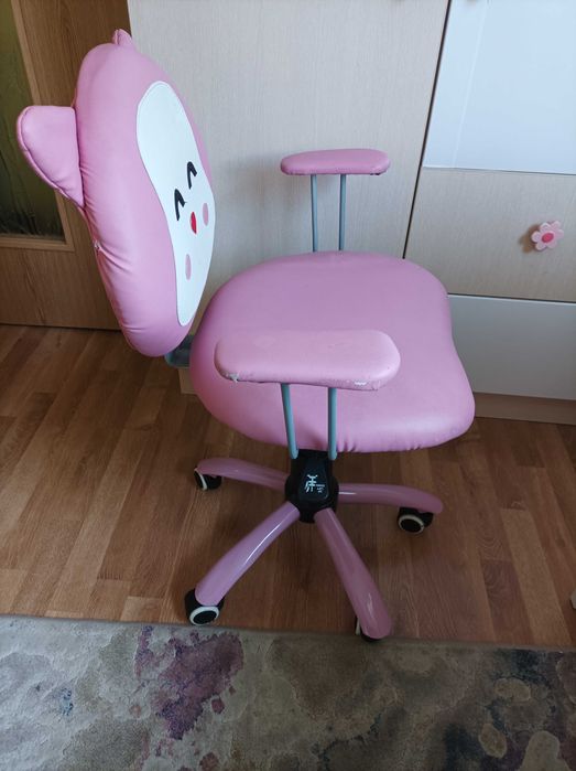 Детски стол за бюро