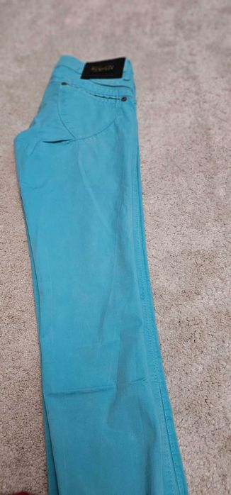 Дамски дънки-запазено състояние