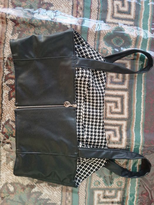 Mayichka. Pidjaklar ichidan kiyish uchun. Yangi. Sifati zo'r