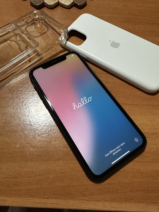 iPhone xR-Black-64GB-84% Battery Health