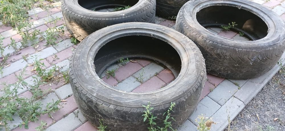 Продам резину R18