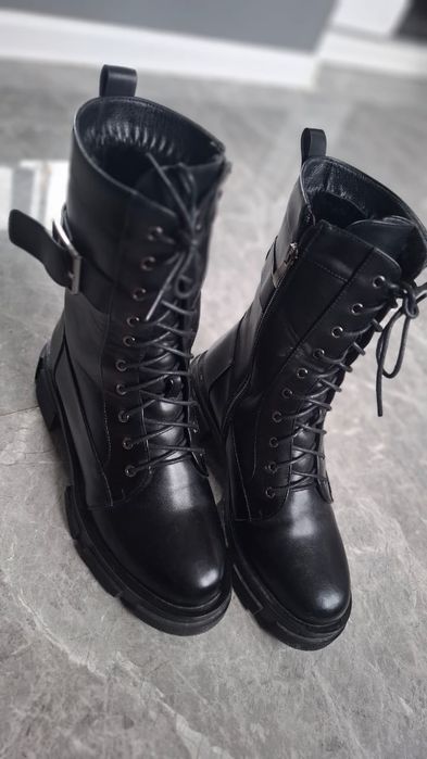 Женские сапоги продам