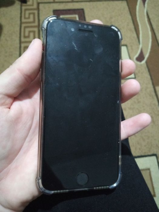 iPhone Se 2020 в идеальном состоянии
