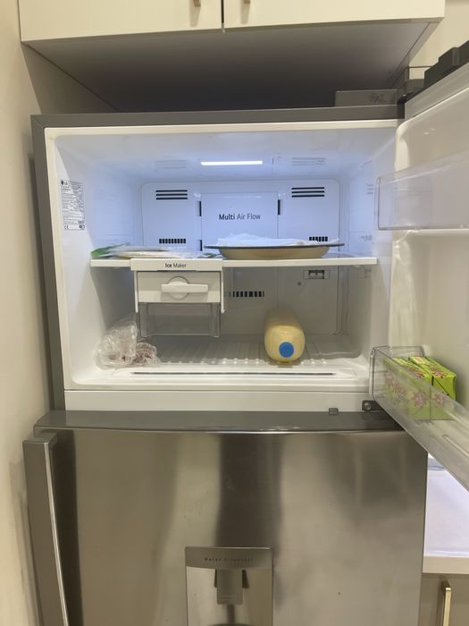 Продаю холодильник