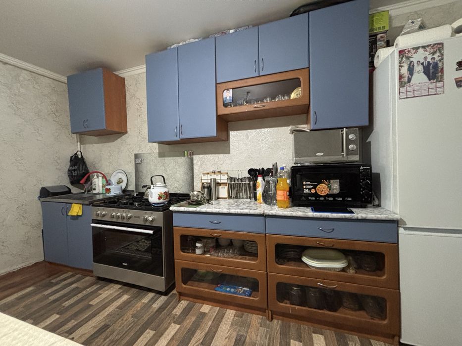 Продам кухонный гарнитура