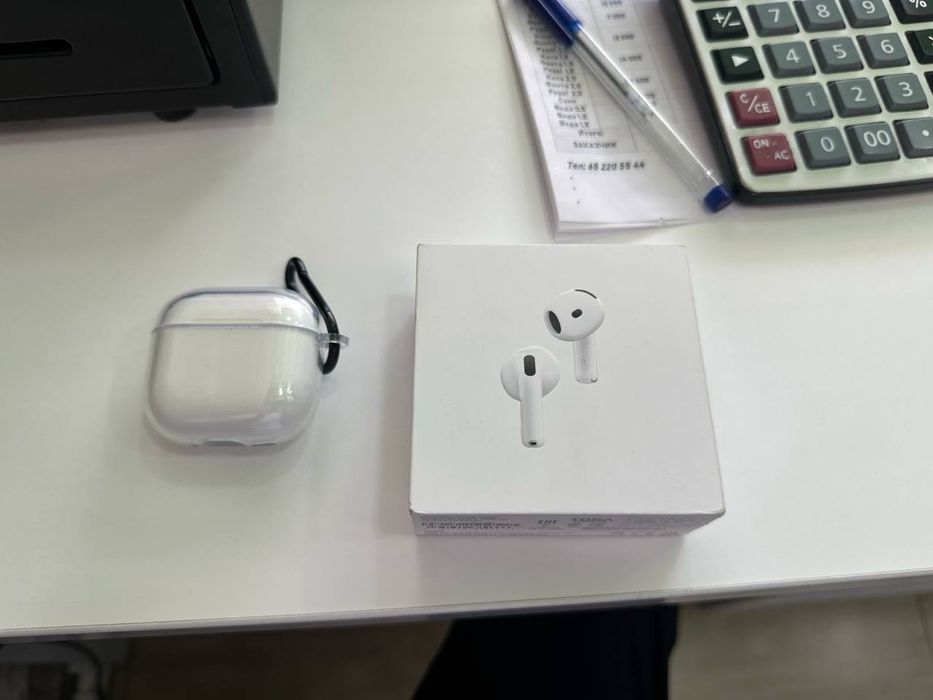 AirPods 4 поколение продаются