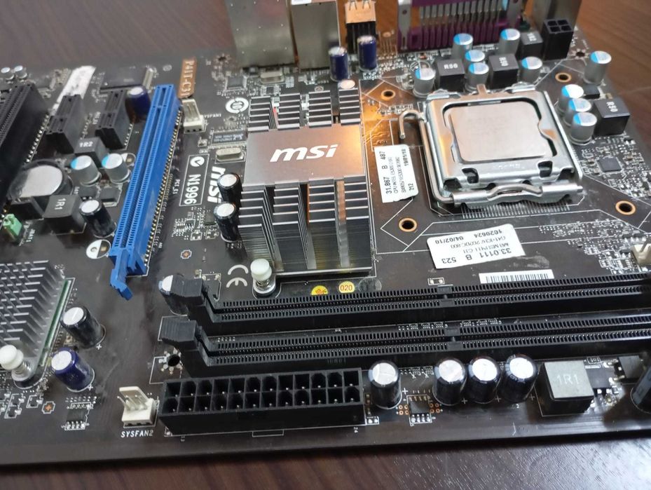 Kit placa de baza MSI P41T-C31 + procesor Intel E5300 Dual Core