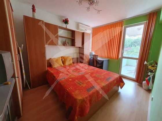 Двустаен апартамент - Колхозен пазар - 151580