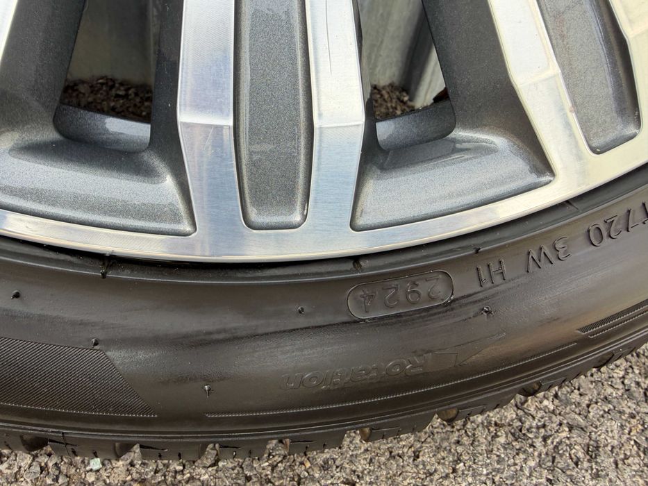 Оригинални джанти с гуми Audi 20 цола Е9JX20H20 ET37 Audi A8 D4 Ауди А8 Д4