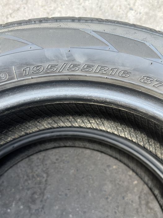 Цена за 2 шины! Nexen 195/55 R16, отличное состояние