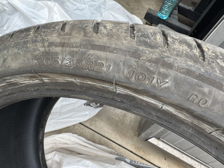 Bridgestone 265 35 21