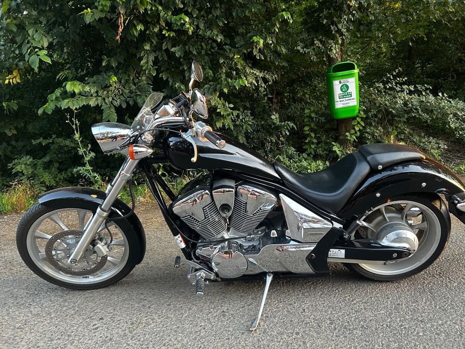 Motocicleta Honda VT1300 CX Fury