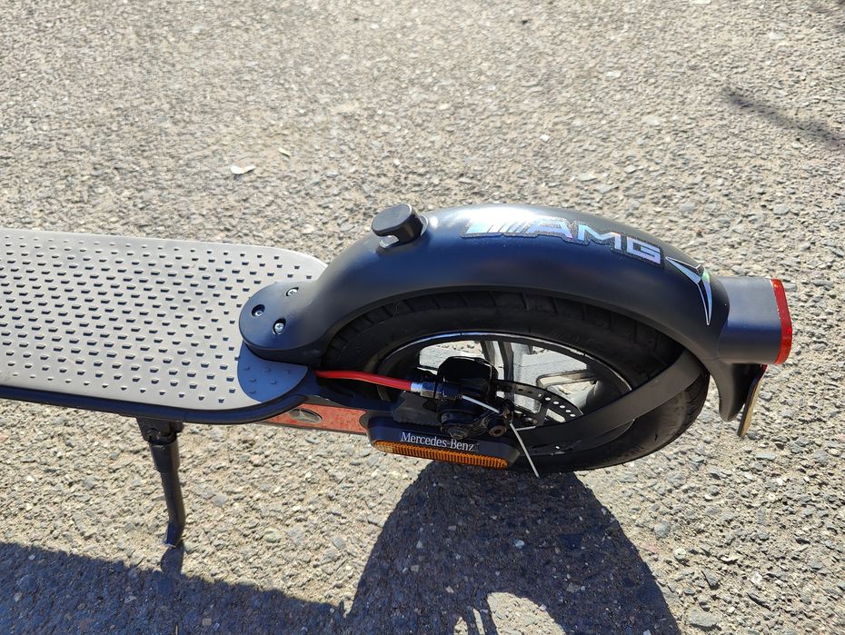 Продам самокат Xiaomi m 365