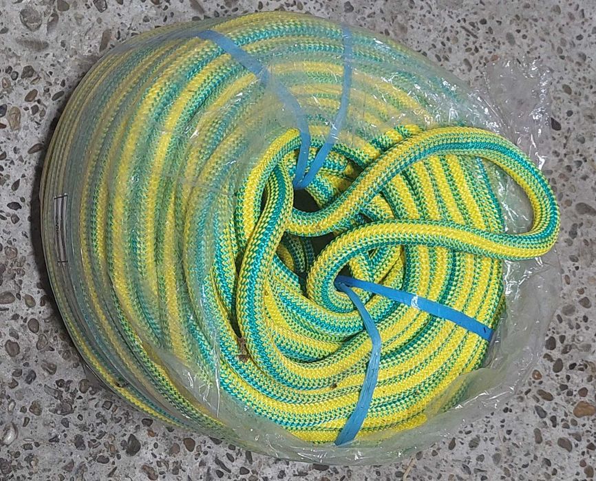 Sfoara poliuretanica tip cordelina