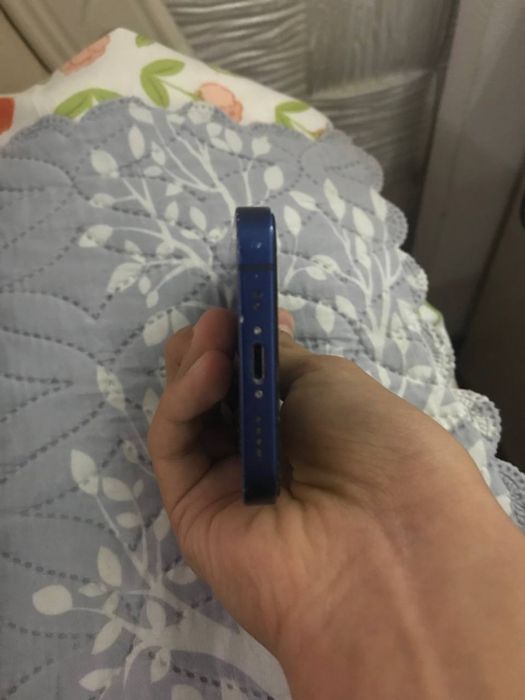 iPhone 12mini holati yaxshi