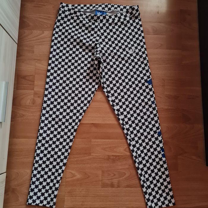 ADIDAS  оригинален клин, UK 12 , EU M-L