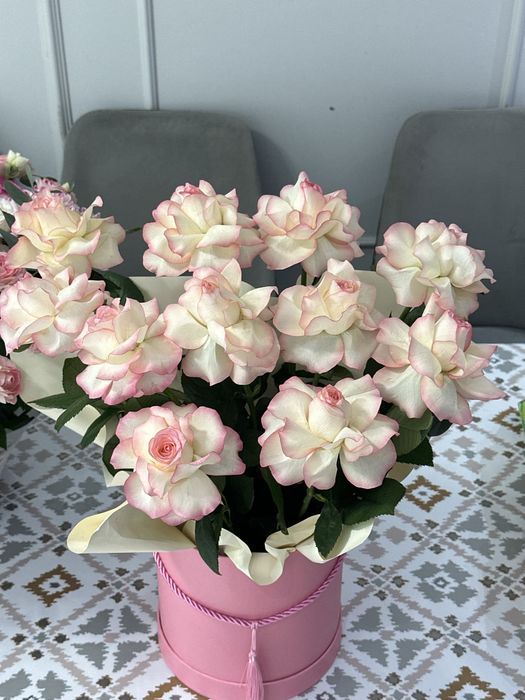 Әдемі гүлдерден букеттер