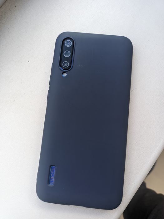 Xiaomi mi a3 4/64gb торга нет
