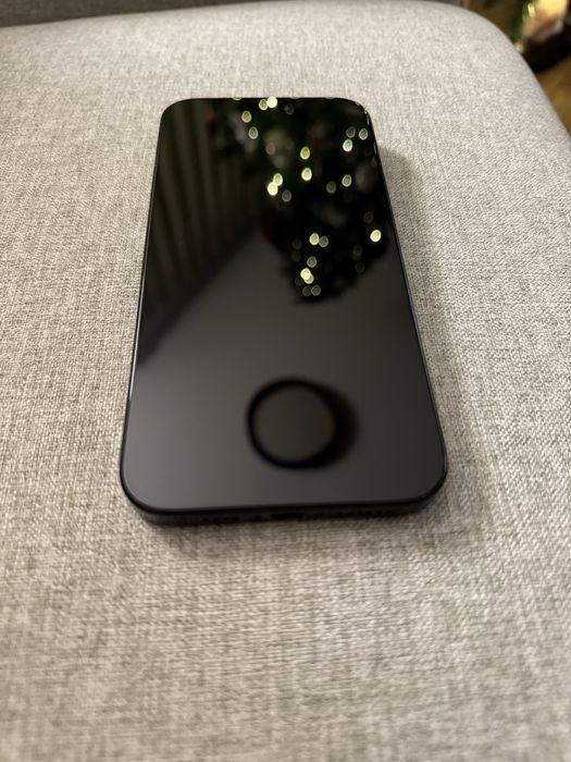 Vând iPhone 16 Pro Max – 256GB, baterie 100%, husă Mobilfox cadou