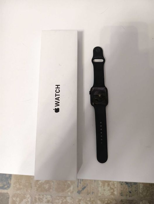 Смарт часы Apple Watch SE