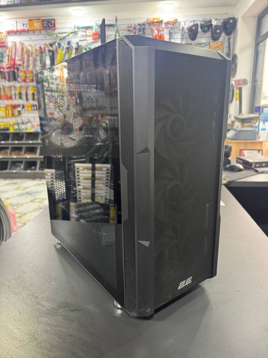 PC: Core i7-14700KF / RTX 4070Ti / 32GB RAM
