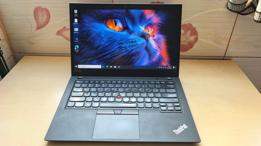 Laptop Lenovo ThinkPad T14_i7 10610U_32GB DDR4_SSD 512GB_5-6h Bateria